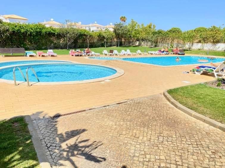 Flamingo'S Apartment W/ 2 Swimming Pool Albufeira Exteriér fotografie